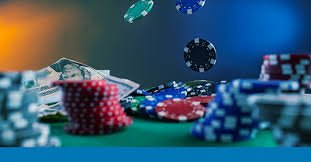 Mobile reading and decision making image for vk333 winning tips content